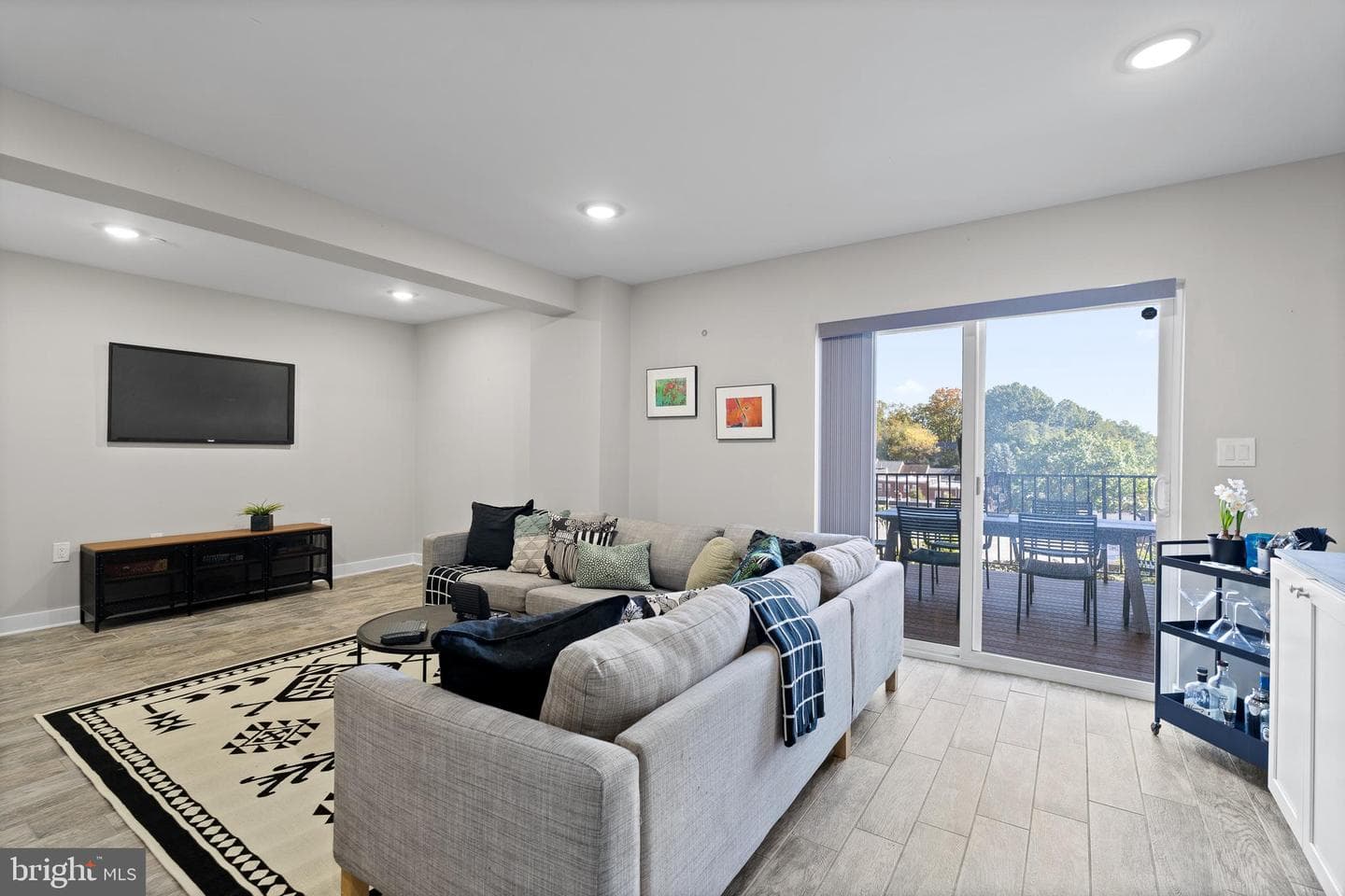 335 Wright Street photo 30