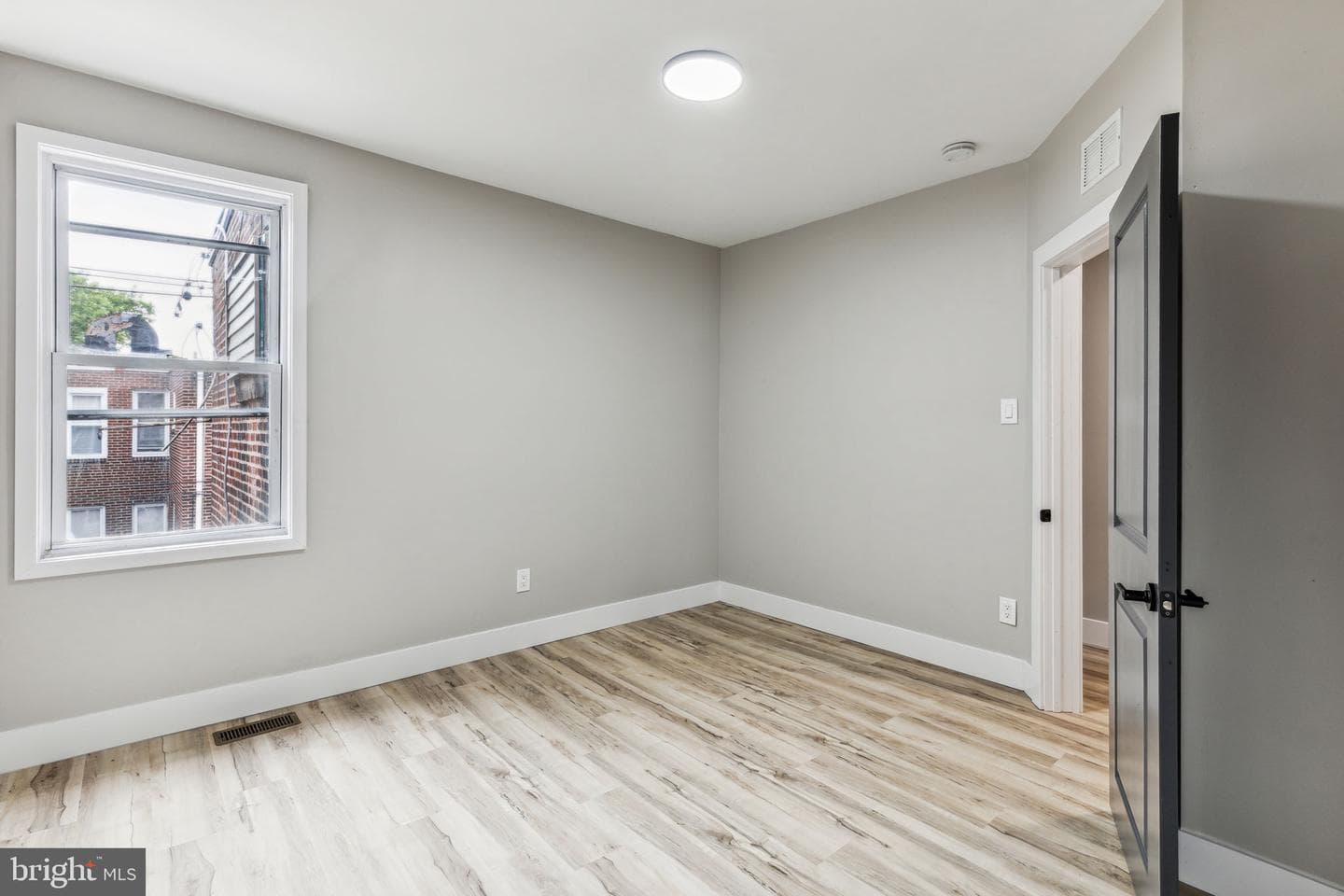 6459 N Smedley Street photo 18