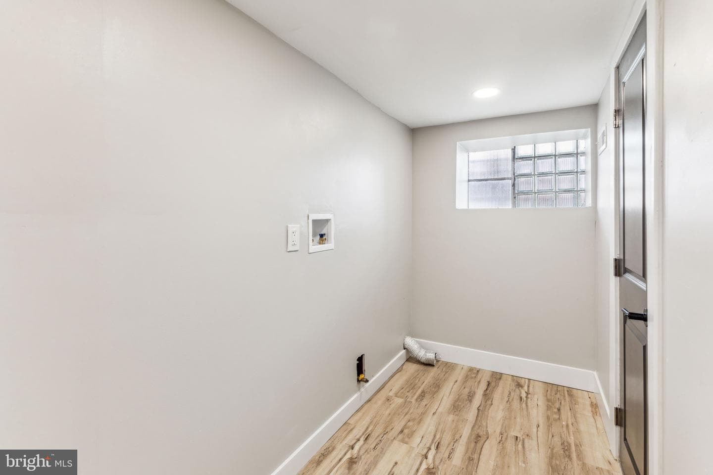 6459 N Smedley Street photo 24