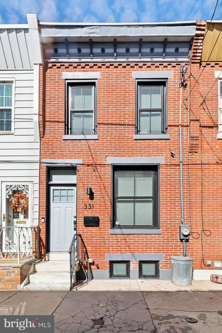 331 Winton Street photo 2