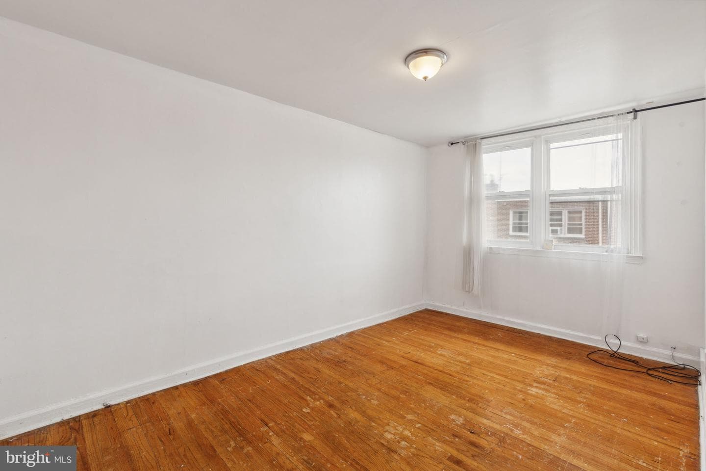 6325 Elmhurst Street photo 13