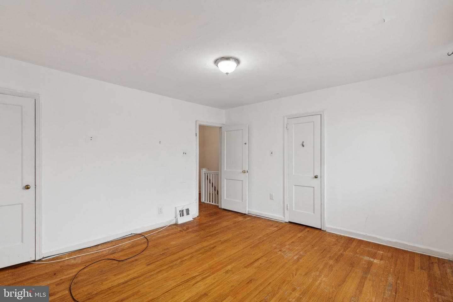 6325 Elmhurst Street photo 14