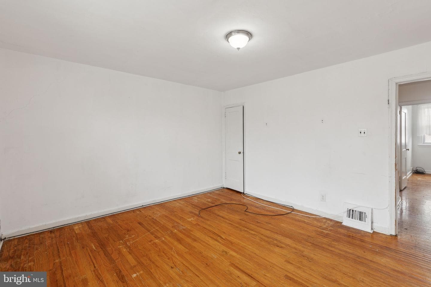 6325 Elmhurst Street photo 15