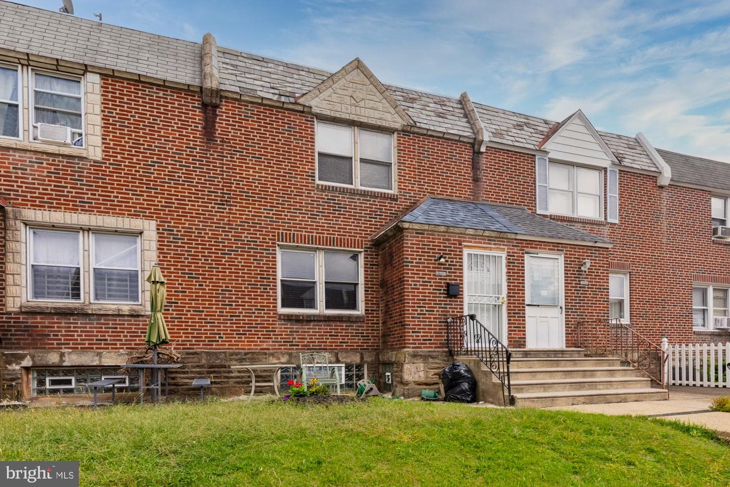 6325 Elmhurst Street photo 2