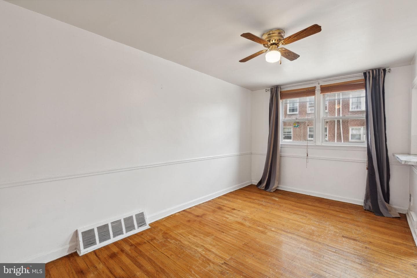 6325 Elmhurst Street photo 6