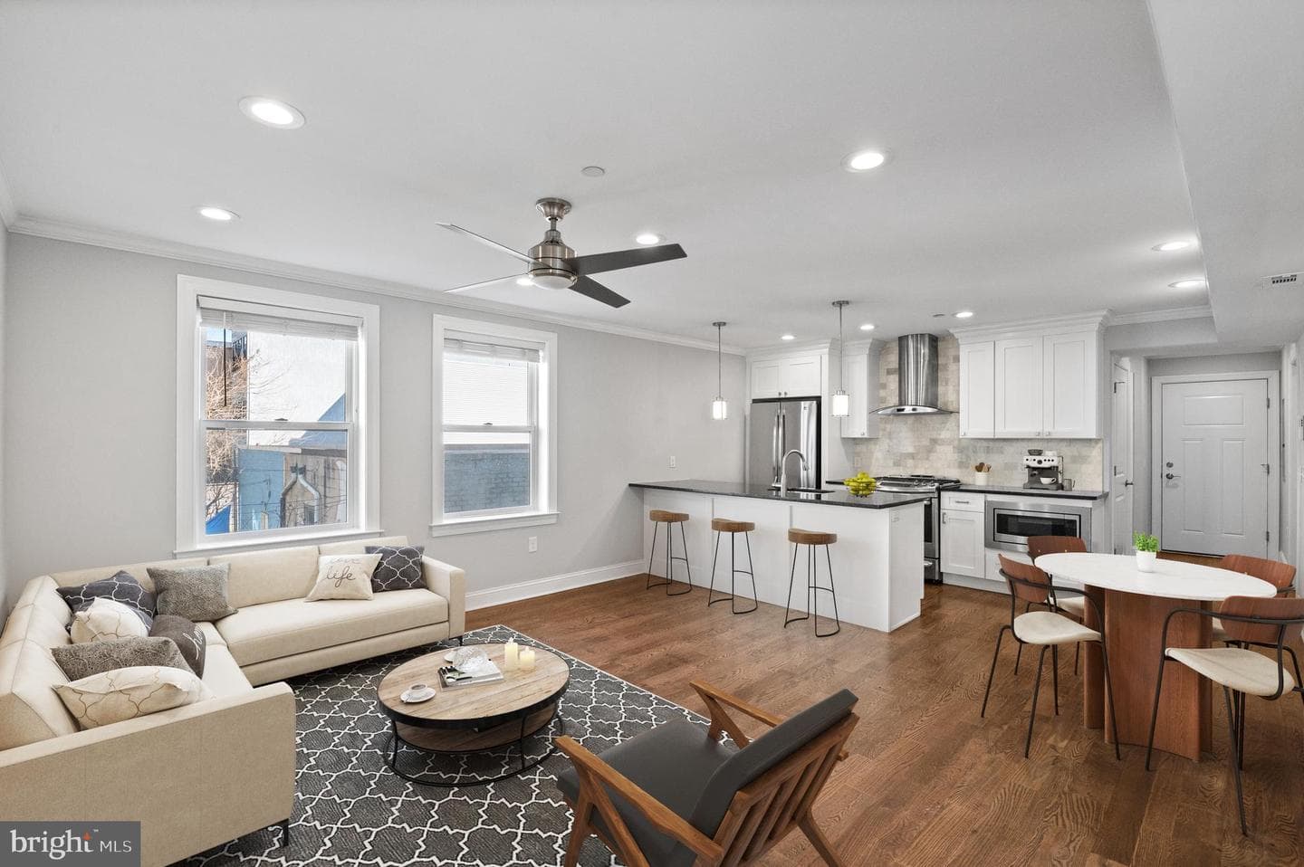 988 N Marshall Street #2r photo 4