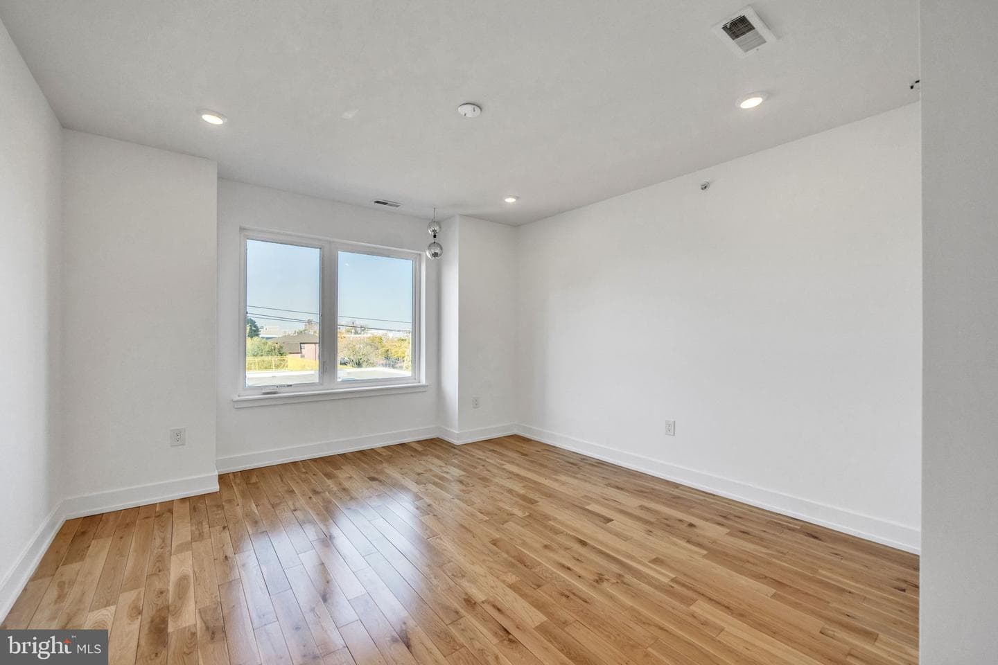 614 W Master Street #2 photo 26