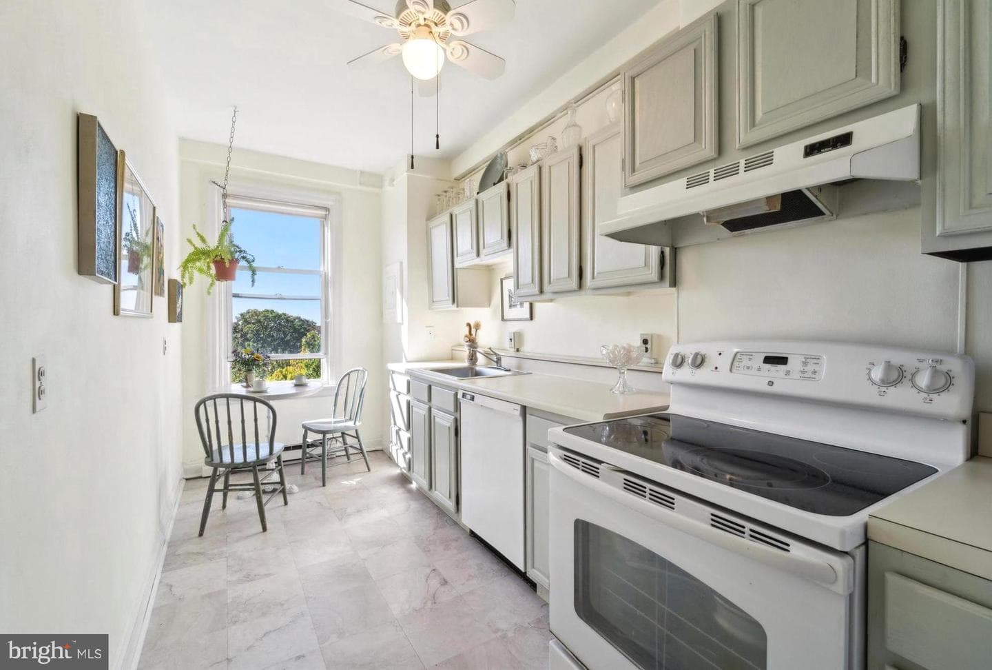 400 W Hortter Street #704 photo 11