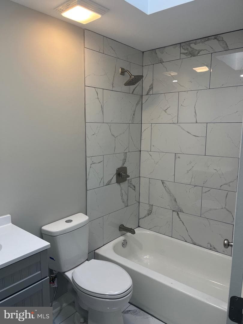 5826 N Lambert Street photo 16