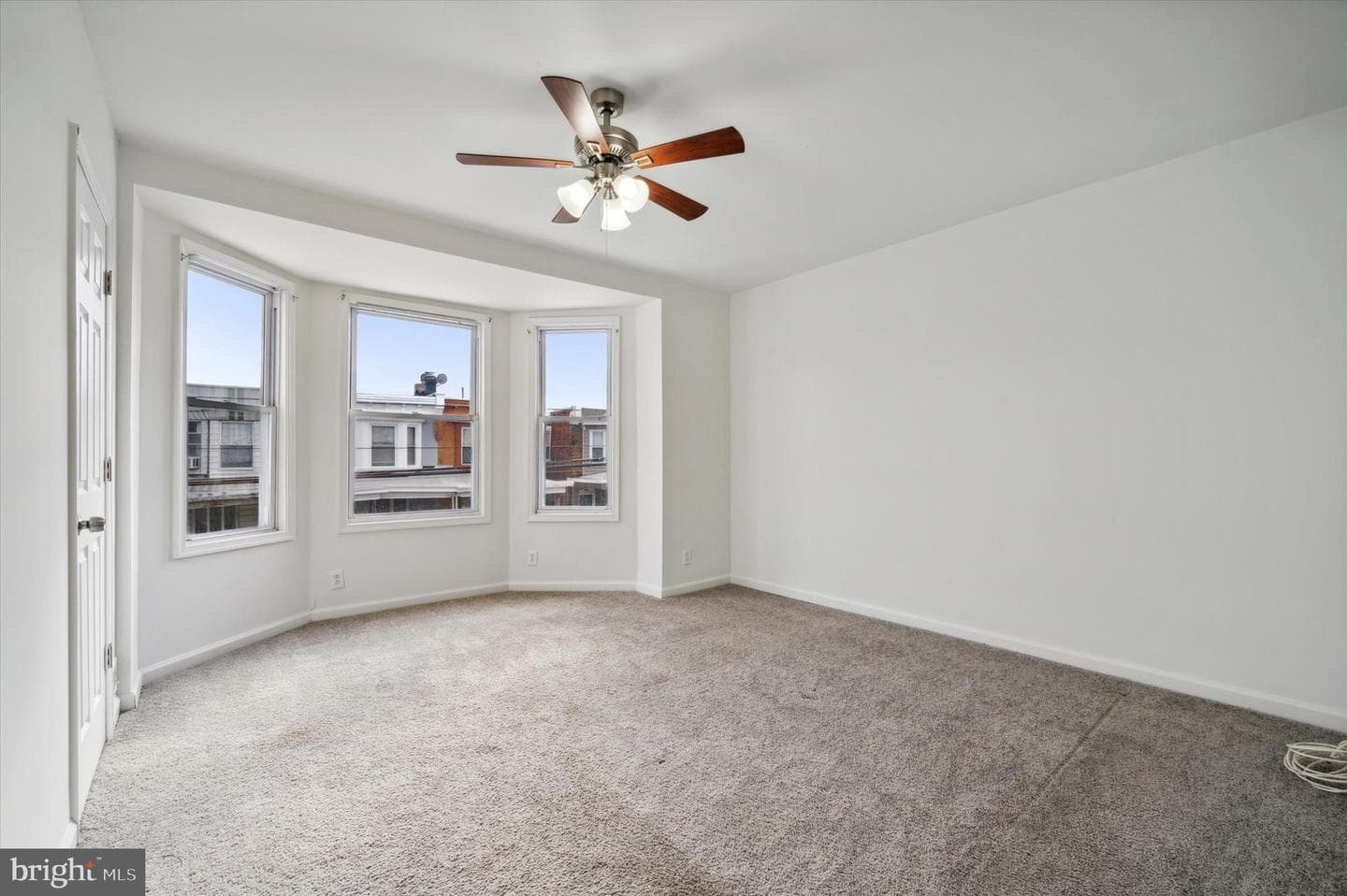 5459 Pine Street photo 16