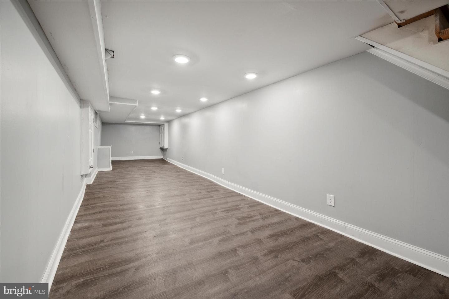 5459 Pine Street photo 18