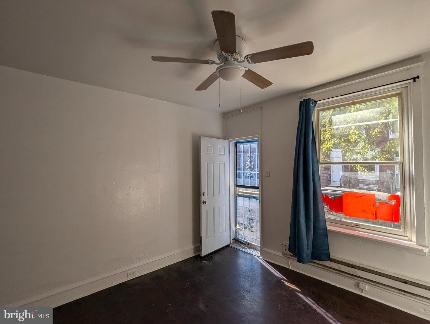 1909 E Wishart Street photo 2