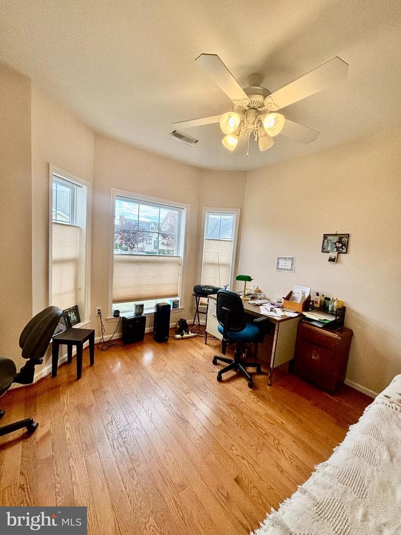 15011 Dahlia Drive photo 32
