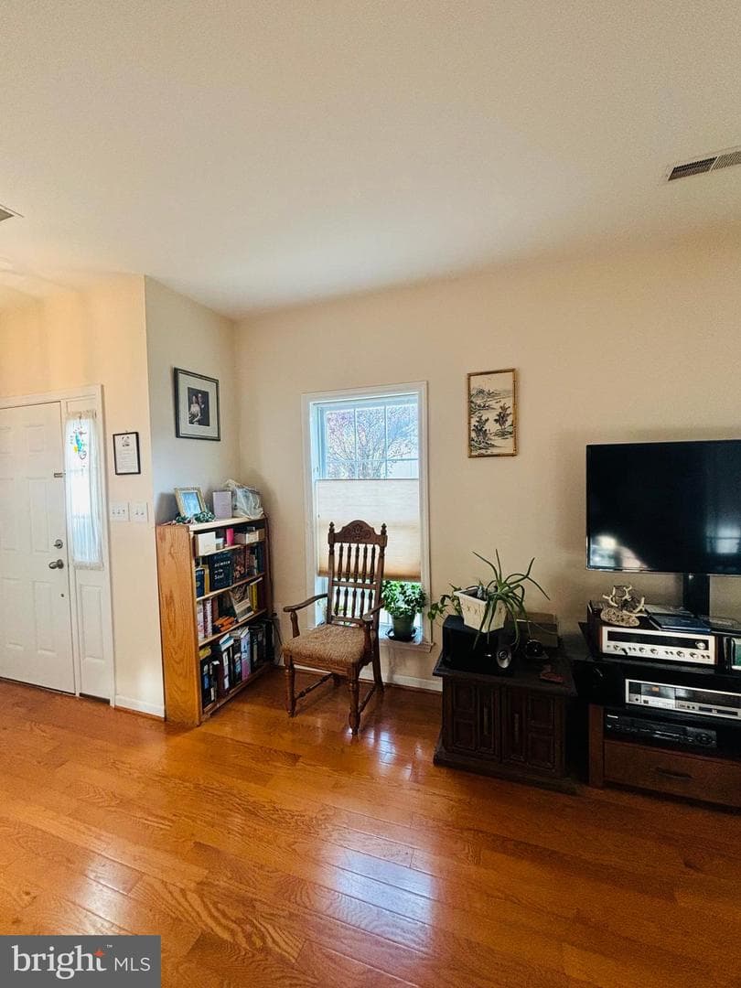 15011 Dahlia Drive photo 5