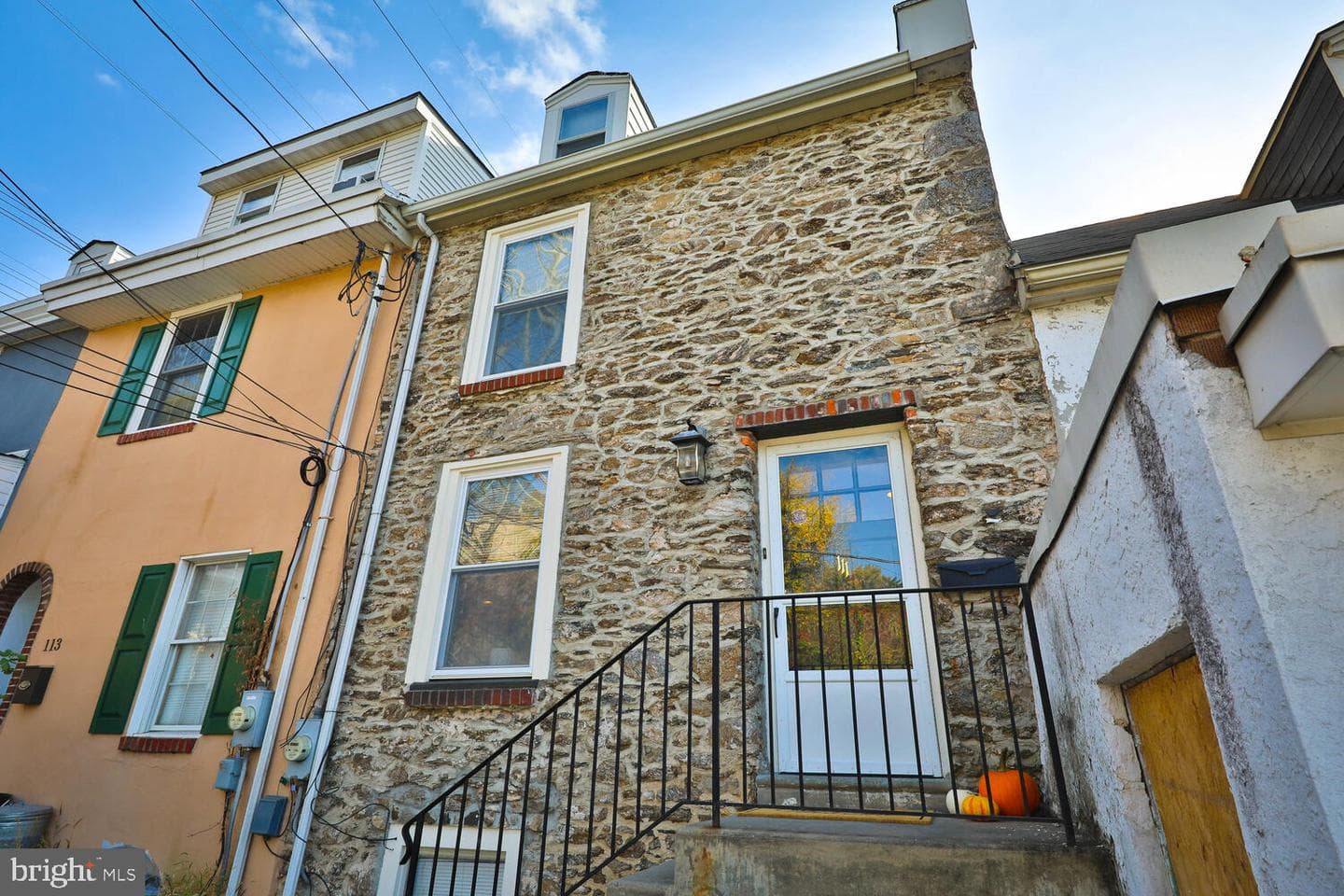 111 Pensdale Street photo 1