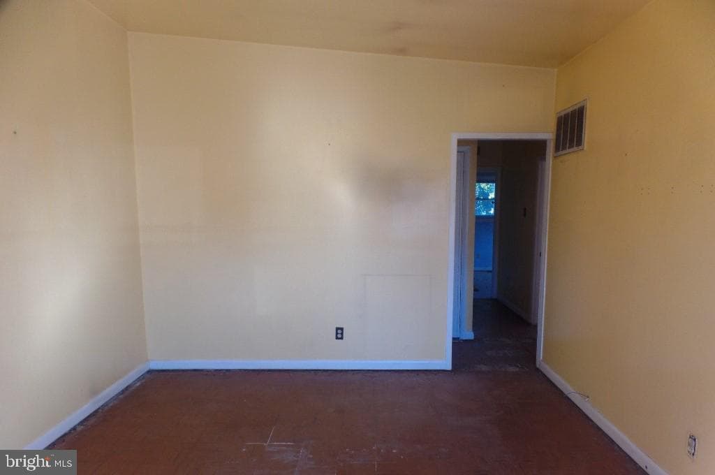 1123 Grant Avenue photo 8