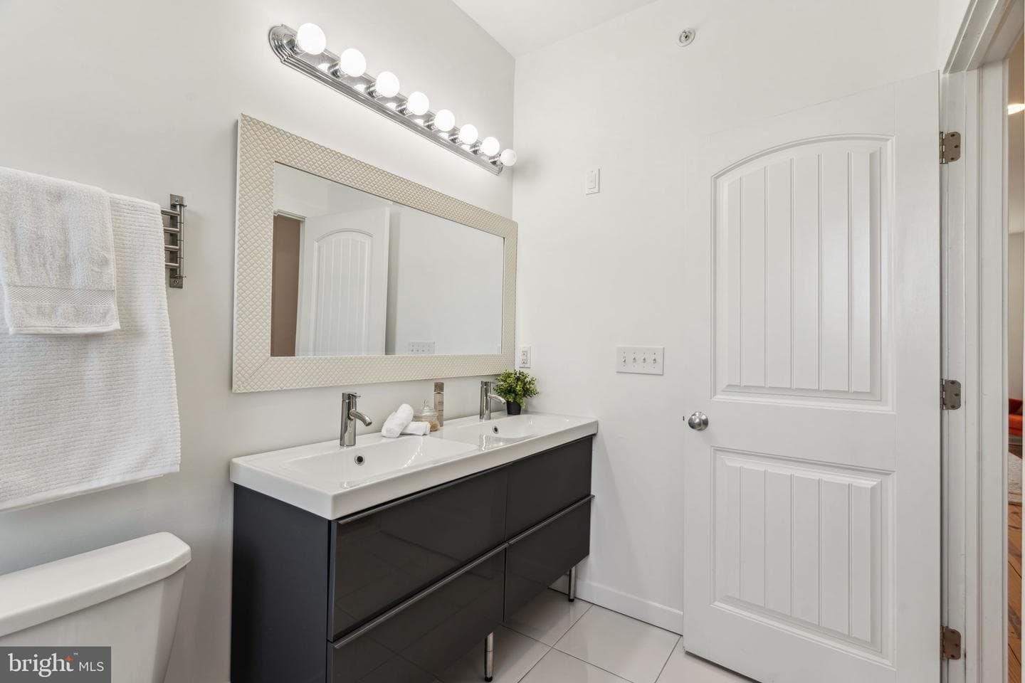 1524 S Dorrance Street photo 29