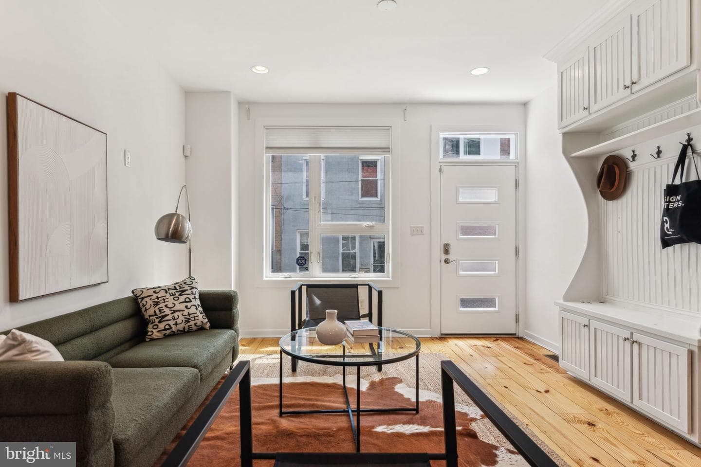 1524 S Dorrance Street photo 3