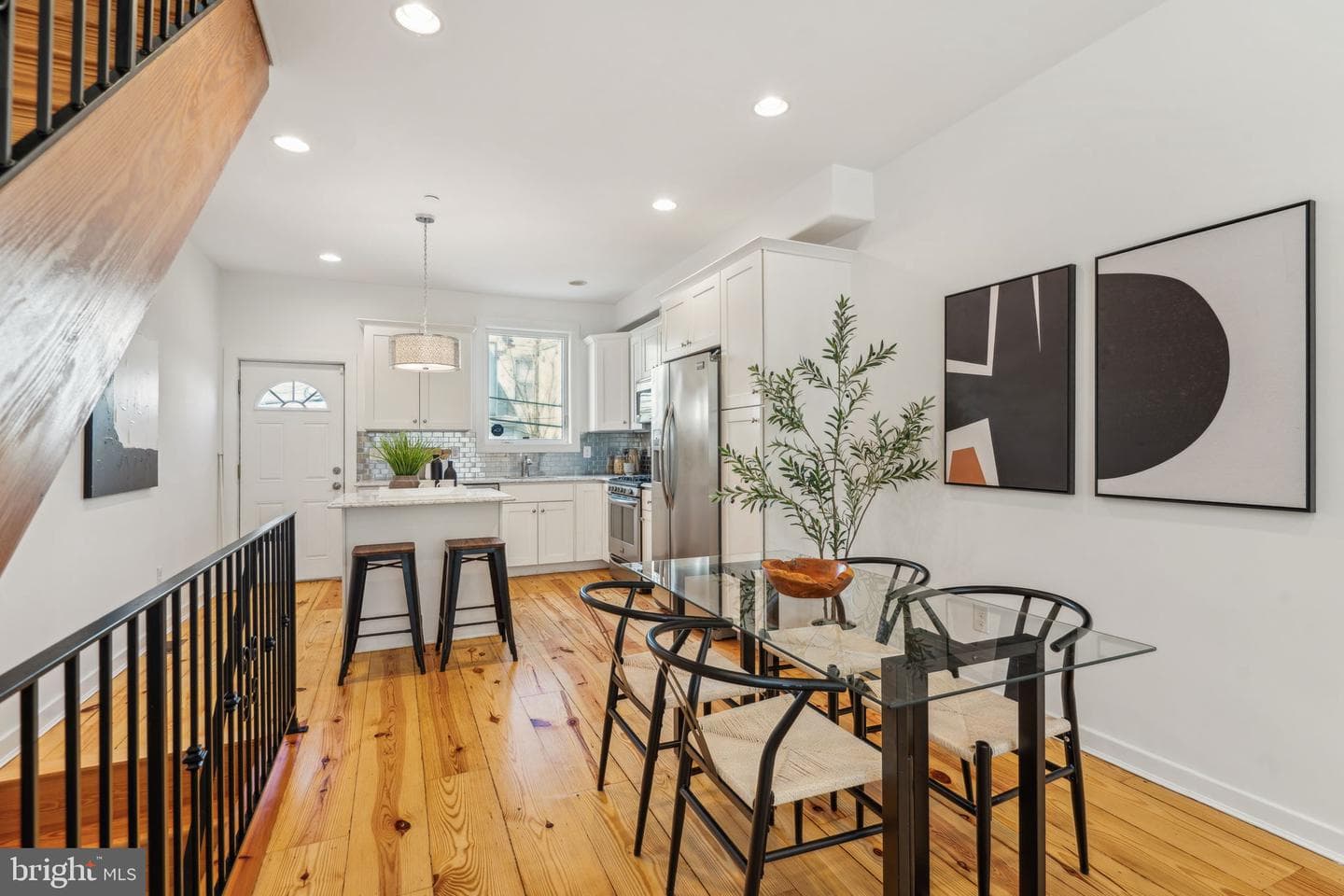 1524 S Dorrance Street photo 4