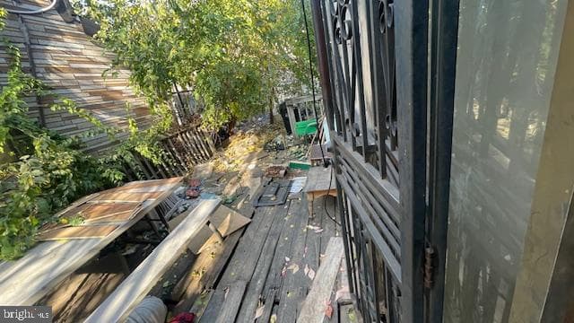 1857 E Albert Street photo 3