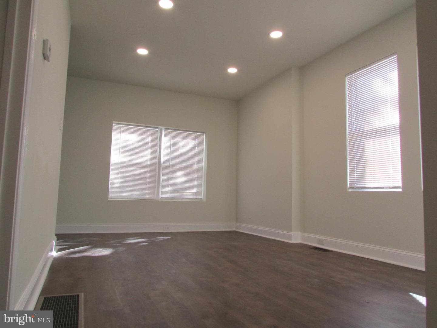 6014 Palmetto Street photo 3