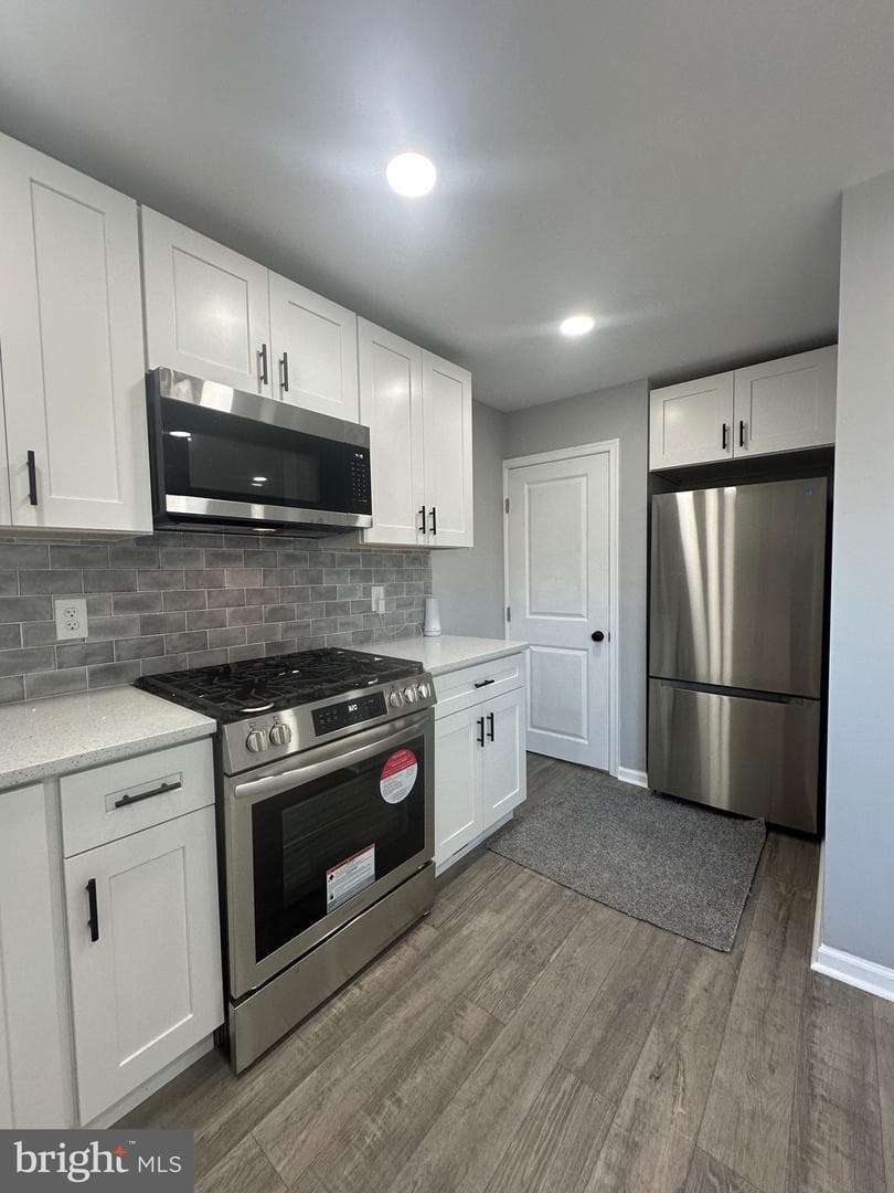 6403 Marsden Street photo 10