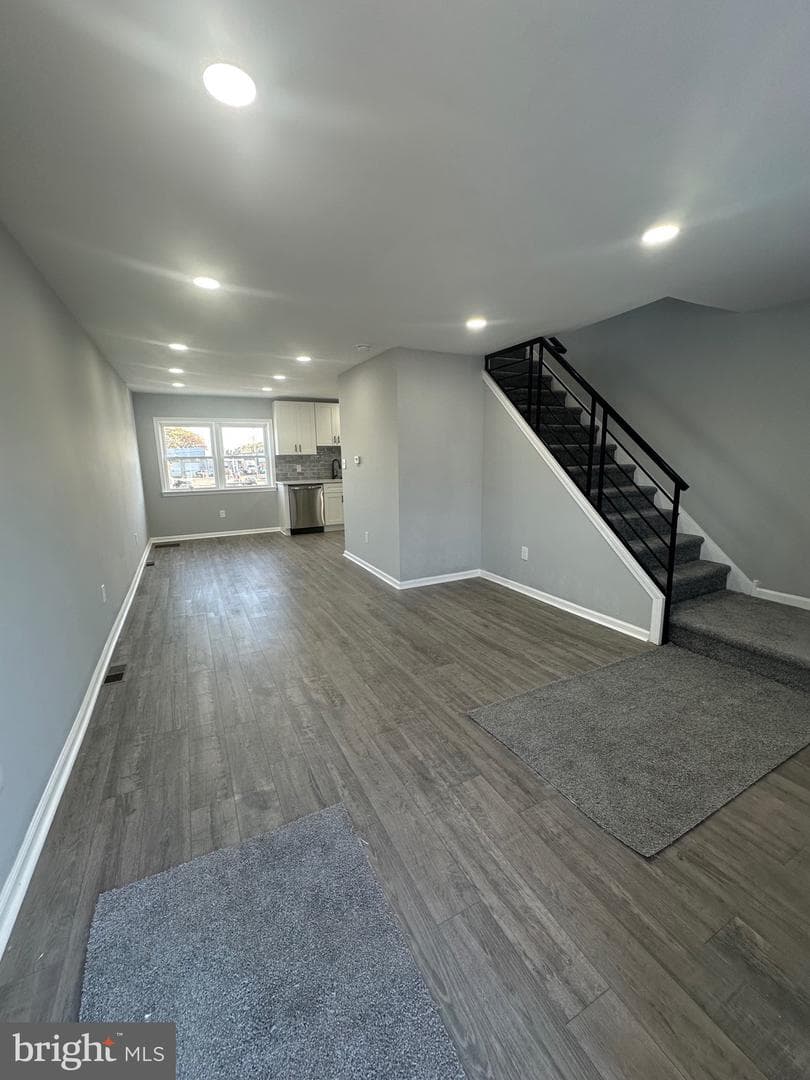 6403 Marsden Street photo 6