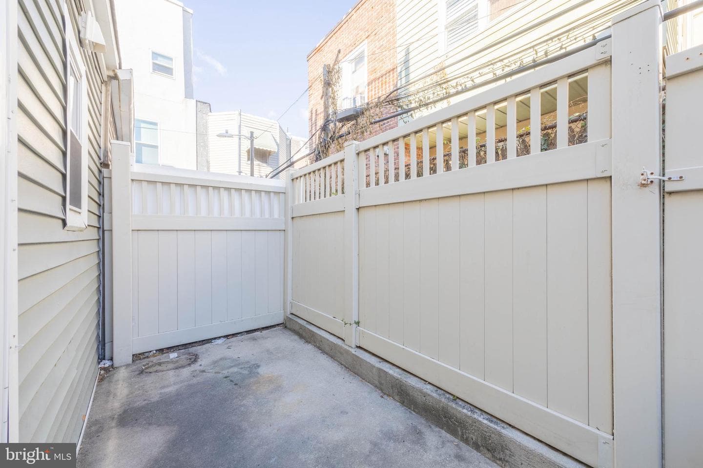 1737 Mifflin Street photo 17