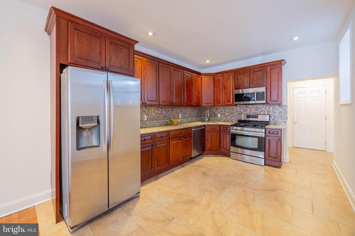 1737 Mifflin Street photo 20