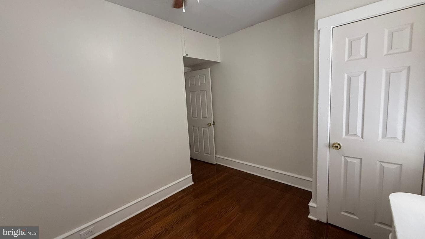 938 Anchor Street photo 18