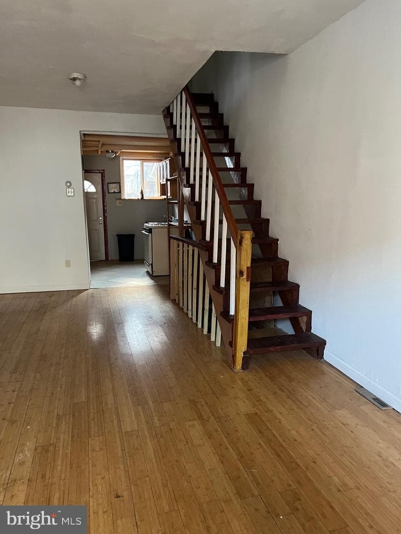 2509 S Sheridan Street photo 2