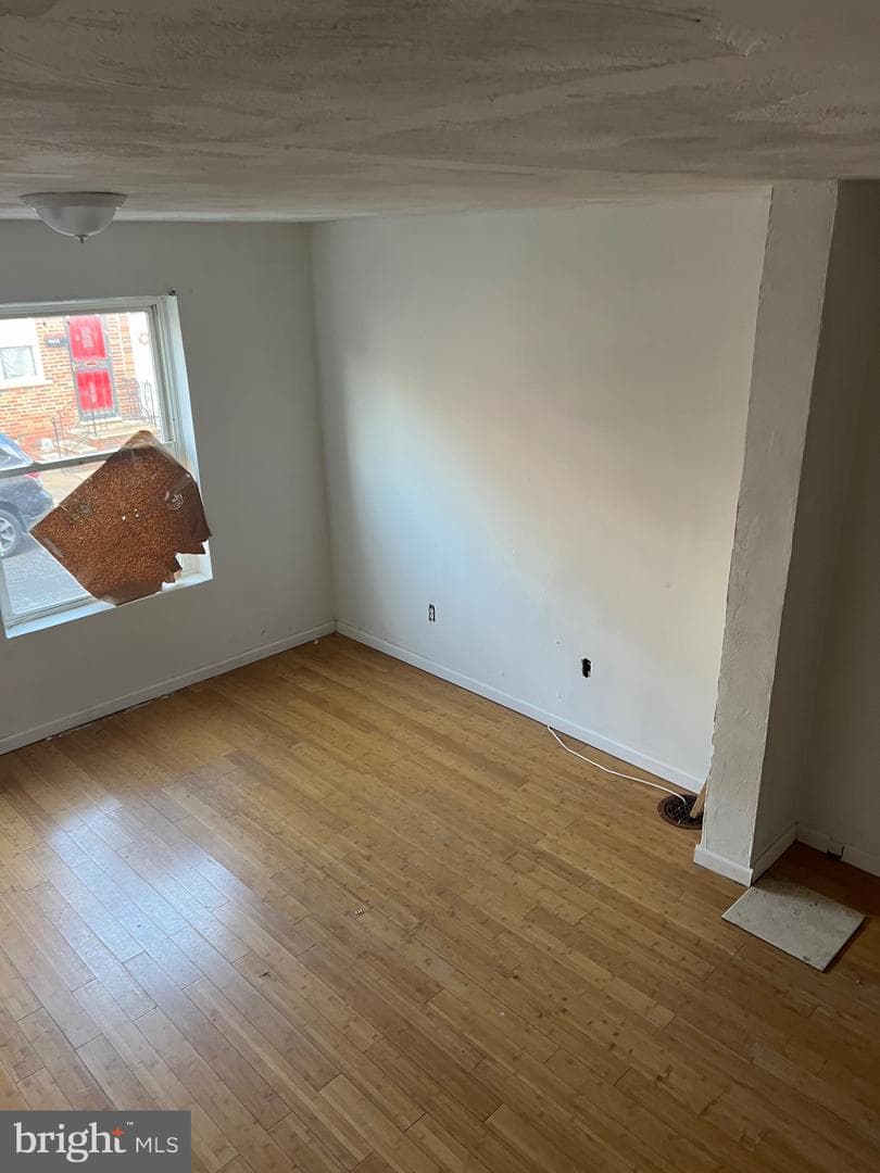 2509 S Sheridan Street photo 3