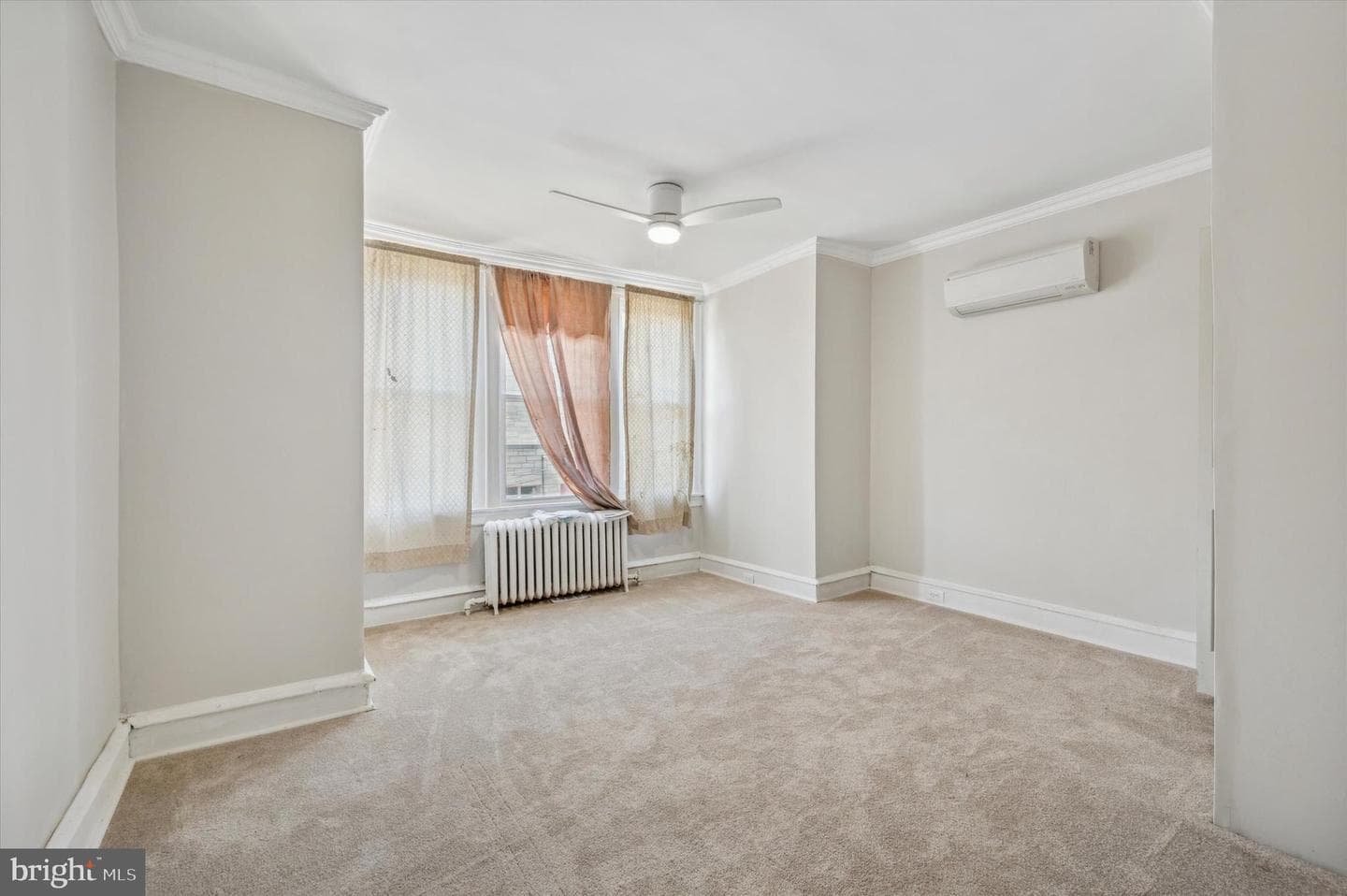 6337 N Garnet Street photo 13