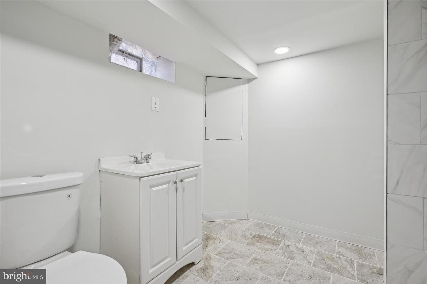 6337 N Garnet Street photo 14