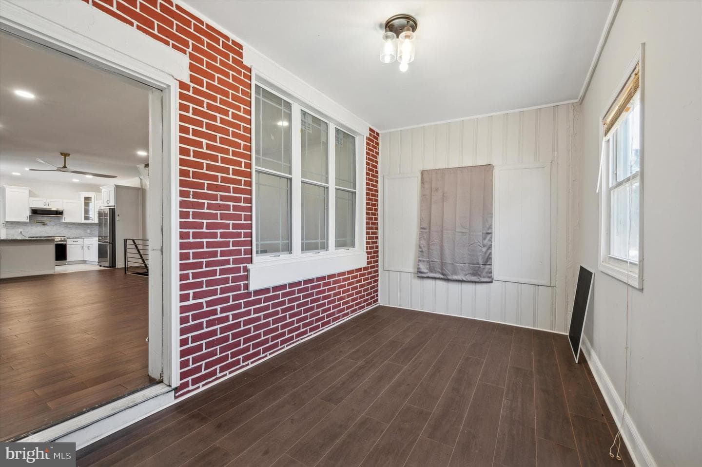 6337 N Garnet Street photo 2