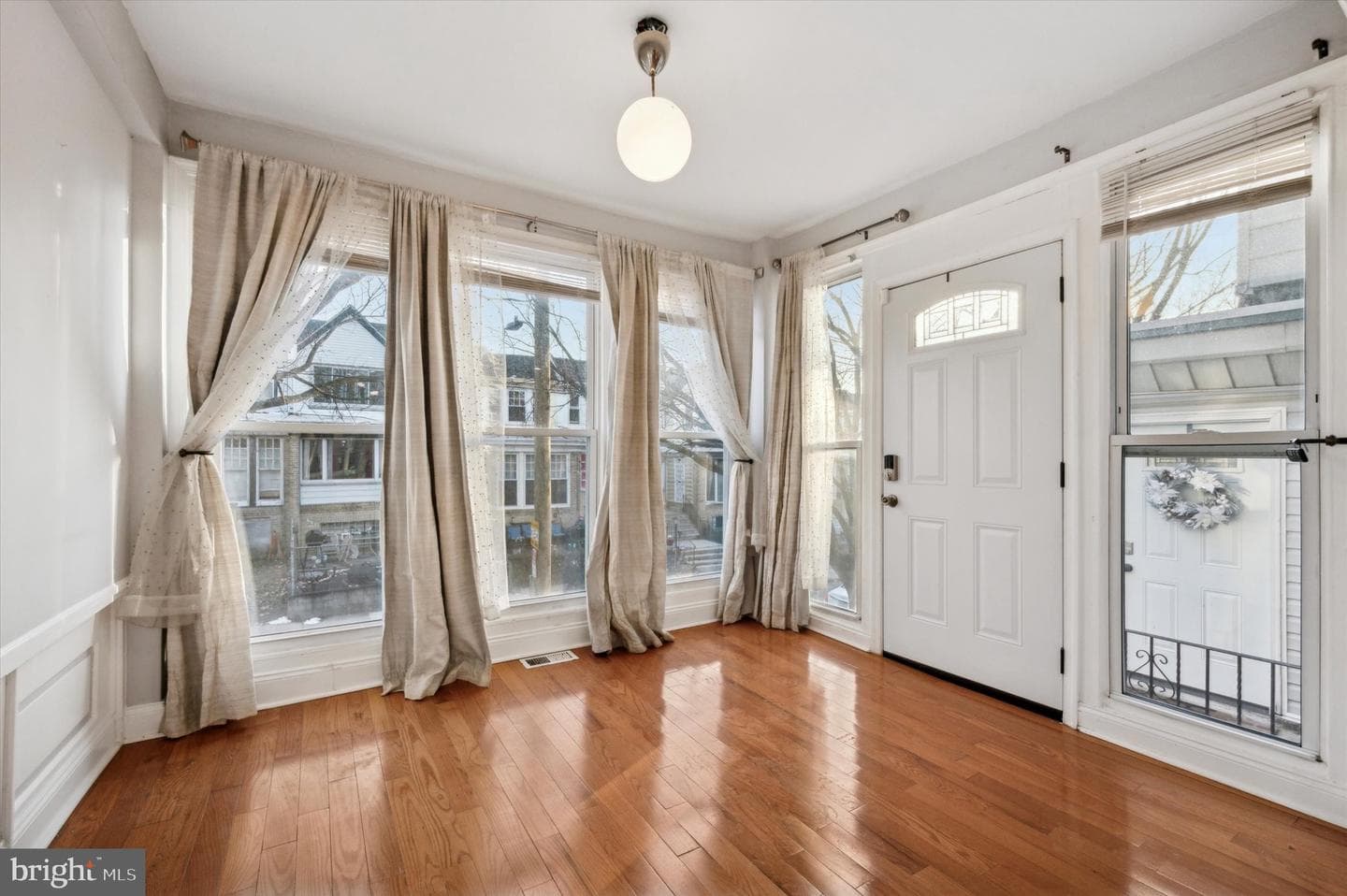 5403 Morse Street photo 3