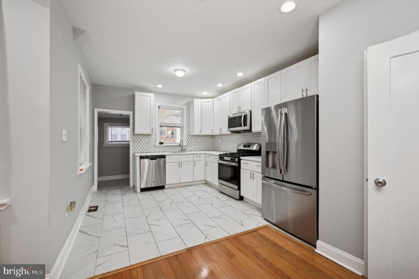5403 Morse Street photo 6