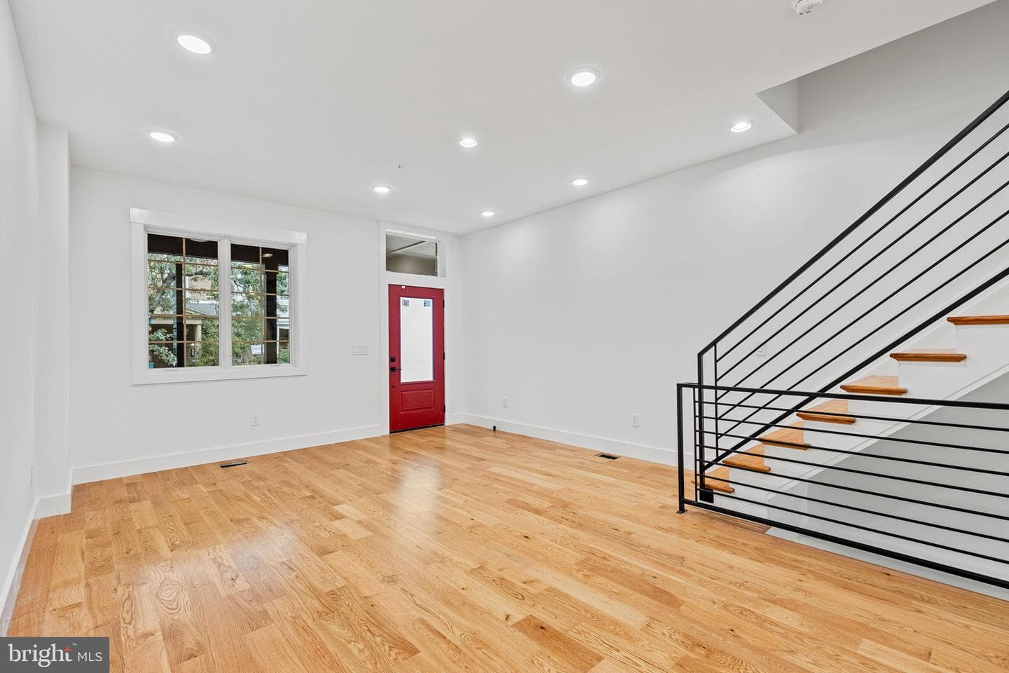 232 W Haines Street photo 5