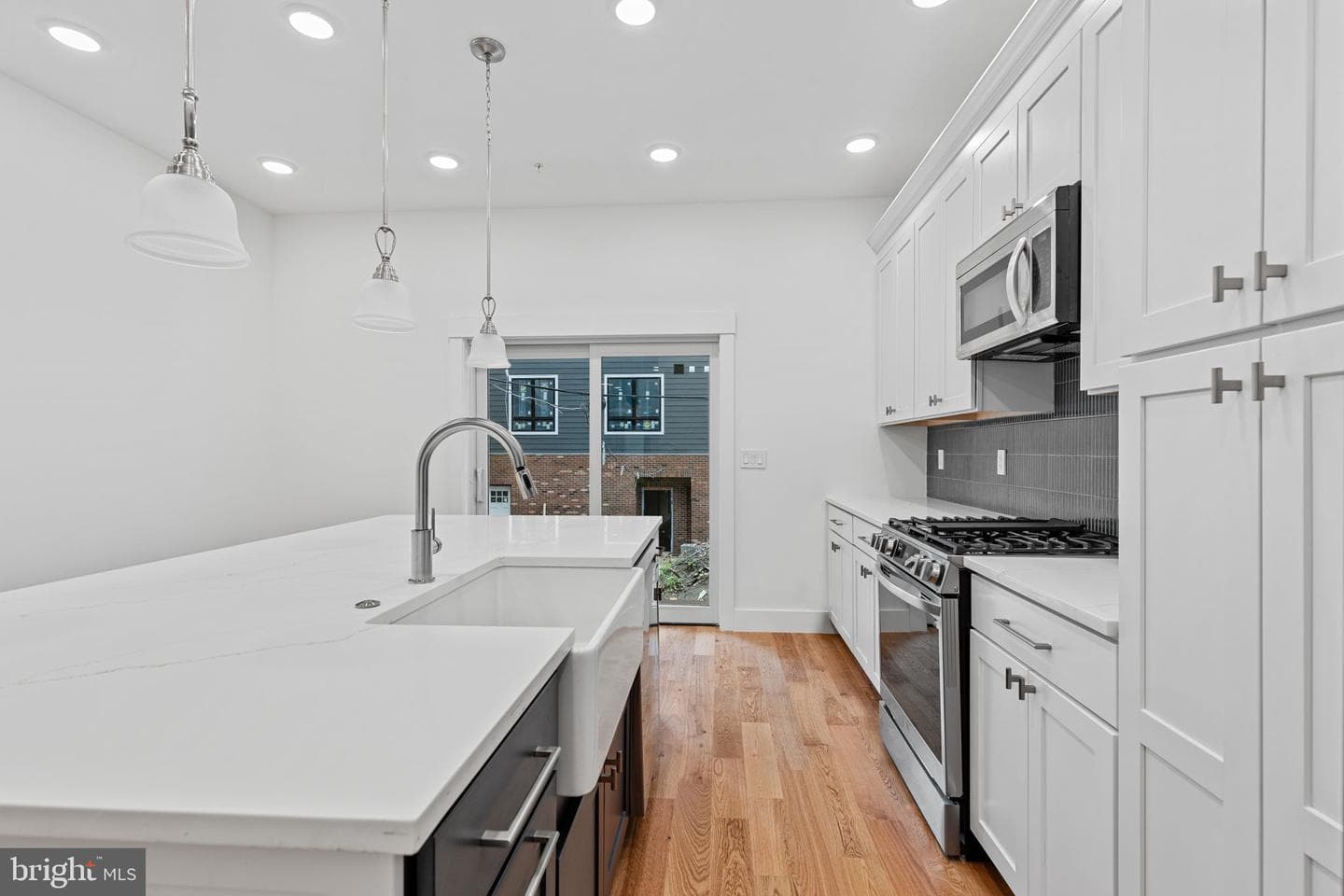 232 W Haines Street photo 8