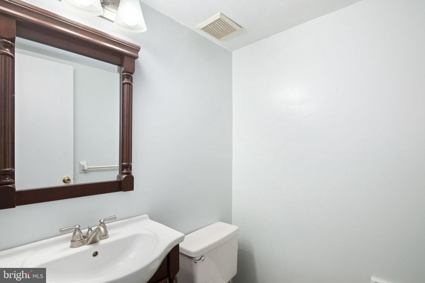 8116 Lawnton Street photo 17