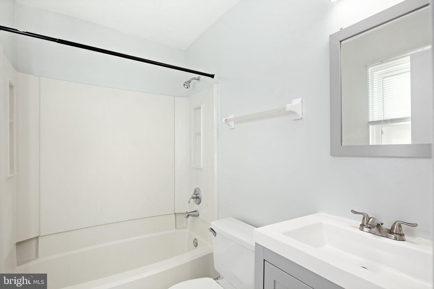 8116 Lawnton Street photo 20