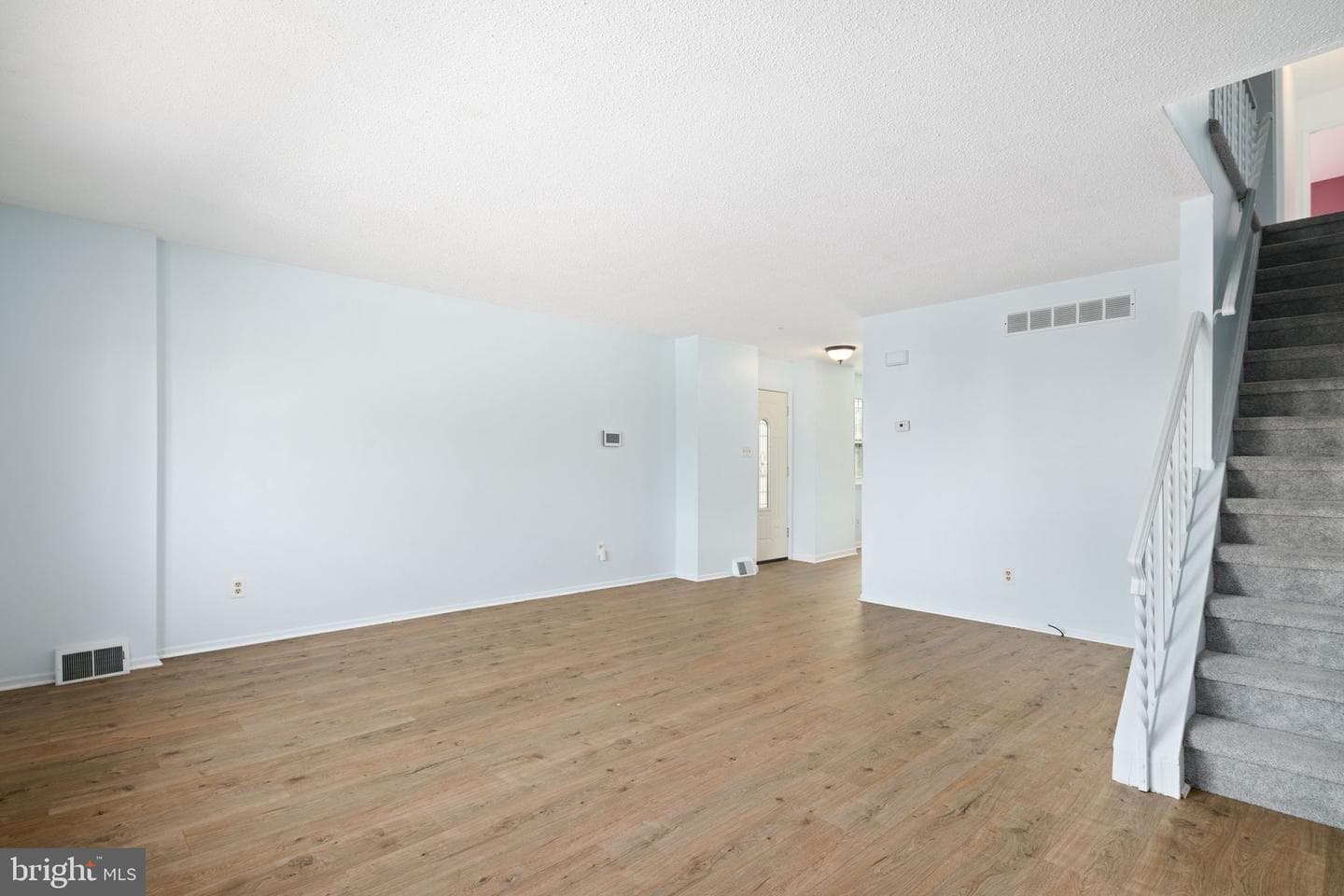 8116 Lawnton Street photo 7