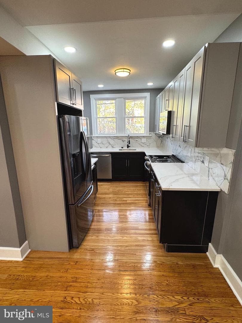 1607 Widener Place photo 9