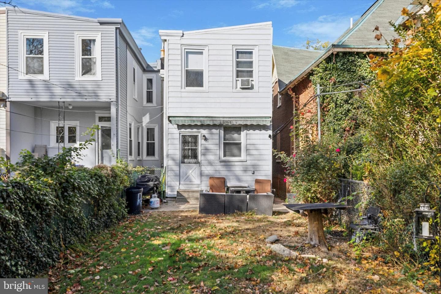 471 Martin Street photo 15