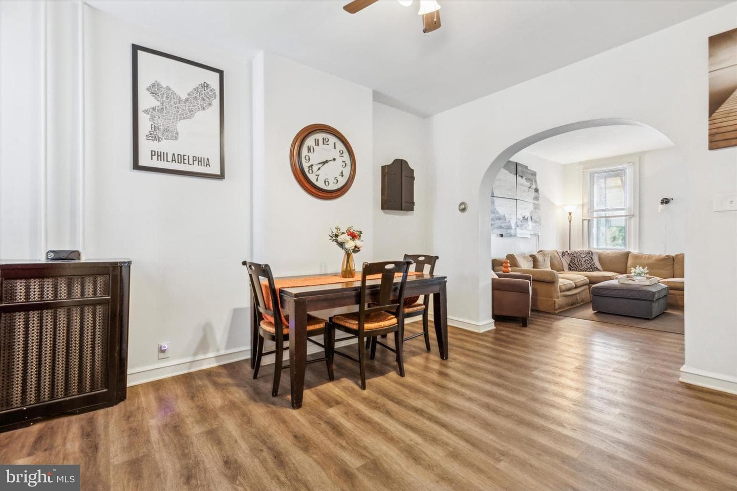 471 Martin Street photo 5
