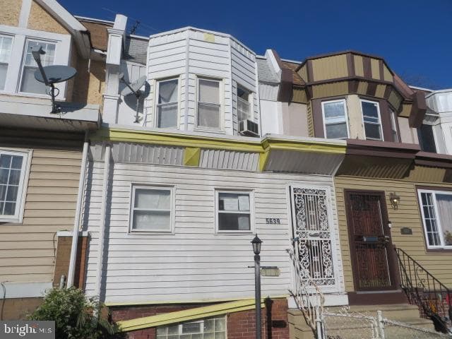 5639 Angora Terrace photo 1