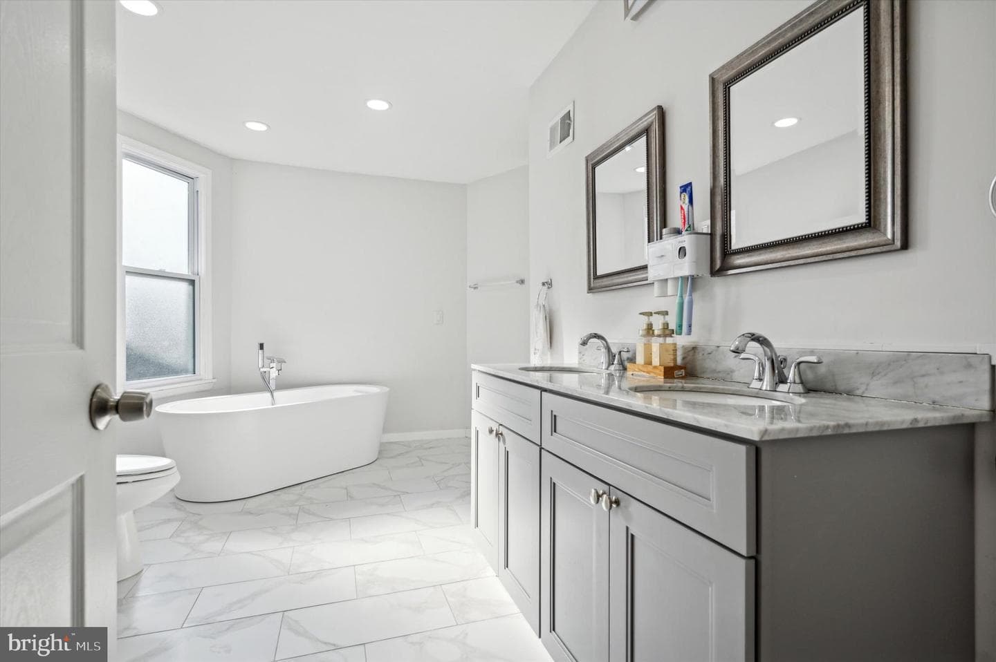 6335 Burbridge Street photo 20