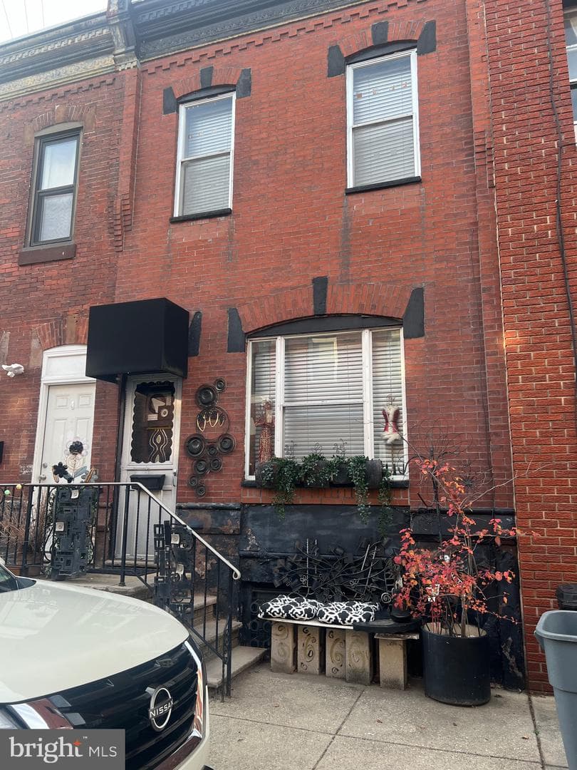 2424 S Iseminger Street photo 19