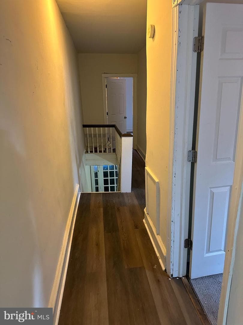 5212 Larchwood Avenue photo 9