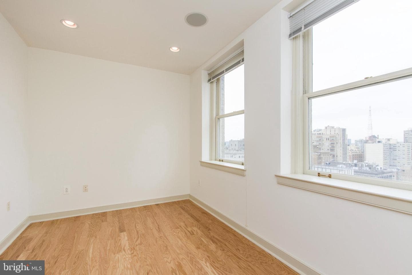 111 S 15th Street #2102 photo 29